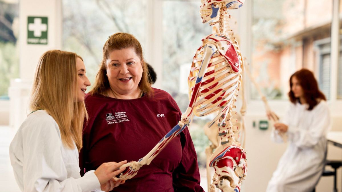 An ANU teacher and student in the ANU School of Medicine and Psychology in a teaching environment.
